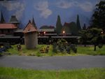 Modellbau im Modellbau, die Bahn fährt!